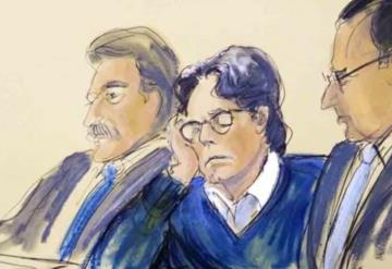 Líder de secta NXIVM espera sentencia; está acusado de violar a mexicanas