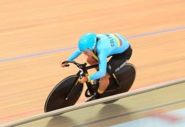 Video: Ciclista colombiana se desmaya tras vencer a mexicana en Lima 2019