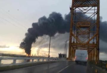 Tormenta eléctrica causó incendio en el Complejo Pajaritos: Pemex