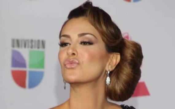 Ninel Conde tiene una compilación de chistes y memes sobre ella, para hacer un libro