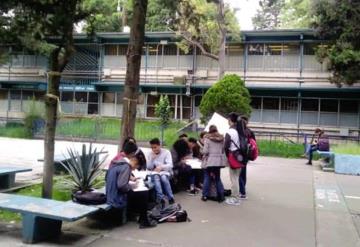 Muere alumno en salón de clases de una preparatoria