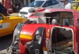 Vuelca pochimóvil en la colonia Gaviotas Sur en el municipio de Centro