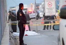 Hombre se suicida en cruce fronterizo de M&eacute;xico-Estados Unidos