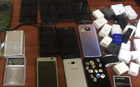 Decomisaron casi 2 mil celulares en reclusorios de la CDMX