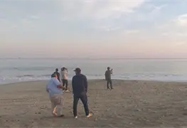 Buscan a Marcela, se la &acute;trag&oacute;&acute; el mar en una playa de Oaxaca