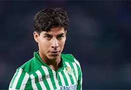 Operan de urgencia al tabasque&ntilde;o Diego Lainez