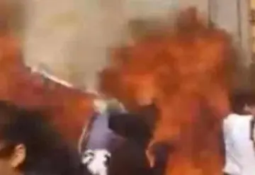 El detrás de la bomba molotov frente Palacio Nacional