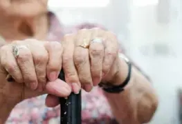 Penalizan abandono de adultos mayores; hasta 6 años de prisión a quienes los abandonen