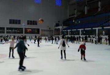 Usarán como morgue el Palacio de Hielo, una plaza comercial con pista de hielo en España