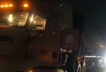 Aseguran cami&oacute;n con m&aacute;s de 900 mil pesos en efectivo