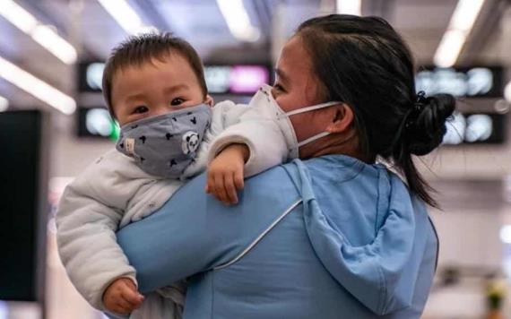 Alertan peligro por uso de mascarillas en niños menores de 2 años