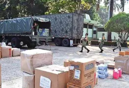 Trasladan insumos y materiales médicos para hospitales Covid -19 de Tabasco