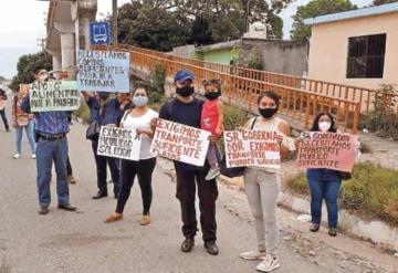 Ciudadanos se manifiestan y piden anular el hoy no circula