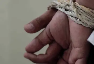 Finge secuestro para extorsionar a su madre