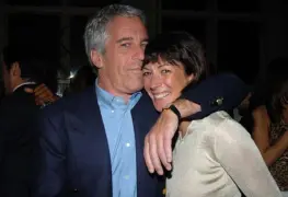 Ghislaine Maxwell podría poseer videos de políticos de EU con menores