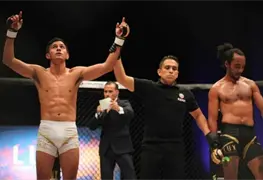 C&eacute;sar V&aacute;zquez se luci&oacute; en Lux Fight League en Monterrey