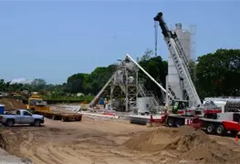 Redoblan labor en zona de la refiner&iacute;a en Dos Bocas
