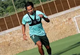 Diego Lainez inici&oacute; su concentraci&oacute;n con Real Betis