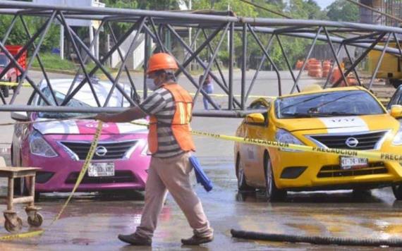 Cierran paso de manera indefinida por accidente ocurrido en la primera etapa del distribuidor vial