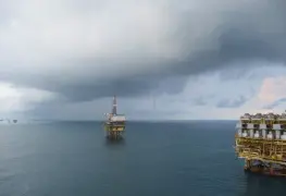 ¡Impresionante! Torbellino en alta mar