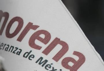 Renuncia contendiente a la dirigencia de Morena