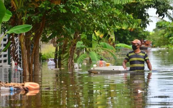 Distribuyen 3.5 mdp entre damnificados