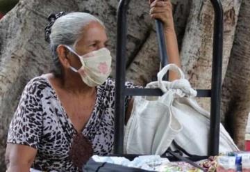 Abuelitas mexicanas sufren síndrome de la abuela esclava