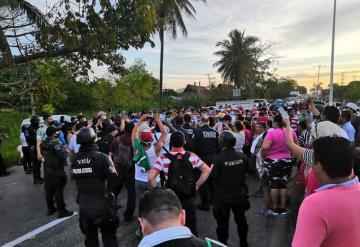 Manifestantes liberan la carretera Villahermosa-Macuspana