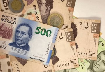 Alertan a prestadores de servicio por billetes falsos