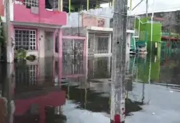 Habitantes de Casa Blanca mantienen cerrada la avenida Adolfo Ruiz Cortinez por más de 12 horas