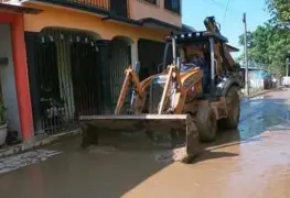 Continúa limpieza de calles en Jalapa