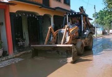 Continúa limpieza de calles en Jalapa