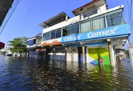 Inundados, más de 500 comercios