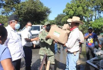 Ayuda alimentaria enviada por AMLO y López Hernández llega a ranchería Leona Vicario