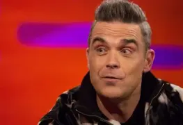 Robbie Williams revela que estuvo al borde de la muerte a causa de una dieta de pescado