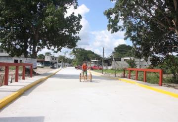 Inaugura Ayuntamiento nueva calle y puente de concreto en la colonia Morelos de Comalcalco