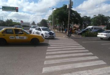 Exhorta a conductores y peatones a manejar con precaución y a transitar por las vías diseñadas