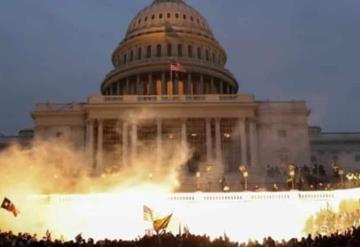 Uno de los días más oscuros de la historia de EE.UU, protesta en Capitolio deja 4 muertos