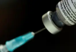 Hospital en Saltillo niega vacuna contra covid a internos