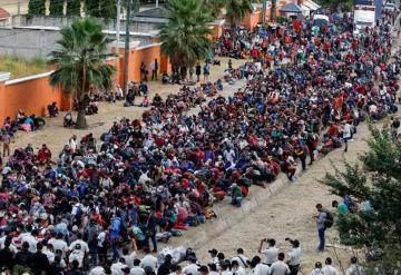 Propone AMLO buscar el diálogo con los migrantes