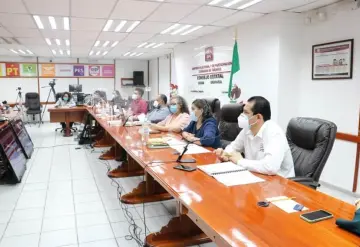 Por deceso, ley deja cambiar candidatos, explica funcionario del IEPC