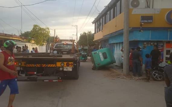 Chofer de pochimóvil en estado de ebriedad atropella a un sujeto en Balancán