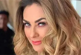 Aracely Ar&aacute;mbula pone condiciones para salir en Luis Miguel, la serie