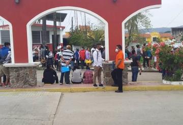 Llegó a Tenosique una caravana de más de 400 personas de diferentes nacionalidades