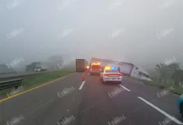 Se sale tráiler en la Cárdenas-Frontera