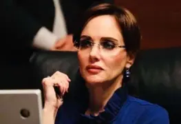 Senadora tacha a la vacuna rusa de "patito"