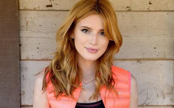 Bella Thorne se compromete y presume anillo