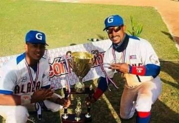 Cubanos de Olmecas de Tabasco campeones con Alazanes de Granma