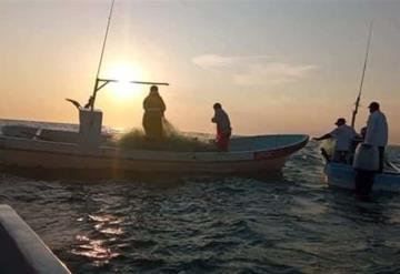 Asaltan a pescadores en altamar