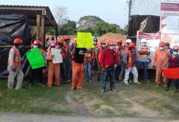 Paralizan obras en Cunduacán por explotación laboral